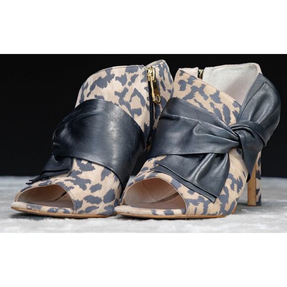 Louise Et Cie Lo Idola Leopard Print Heeled Ankle Boot Peep Toe Womens 8.5 - Picture 10 of 16